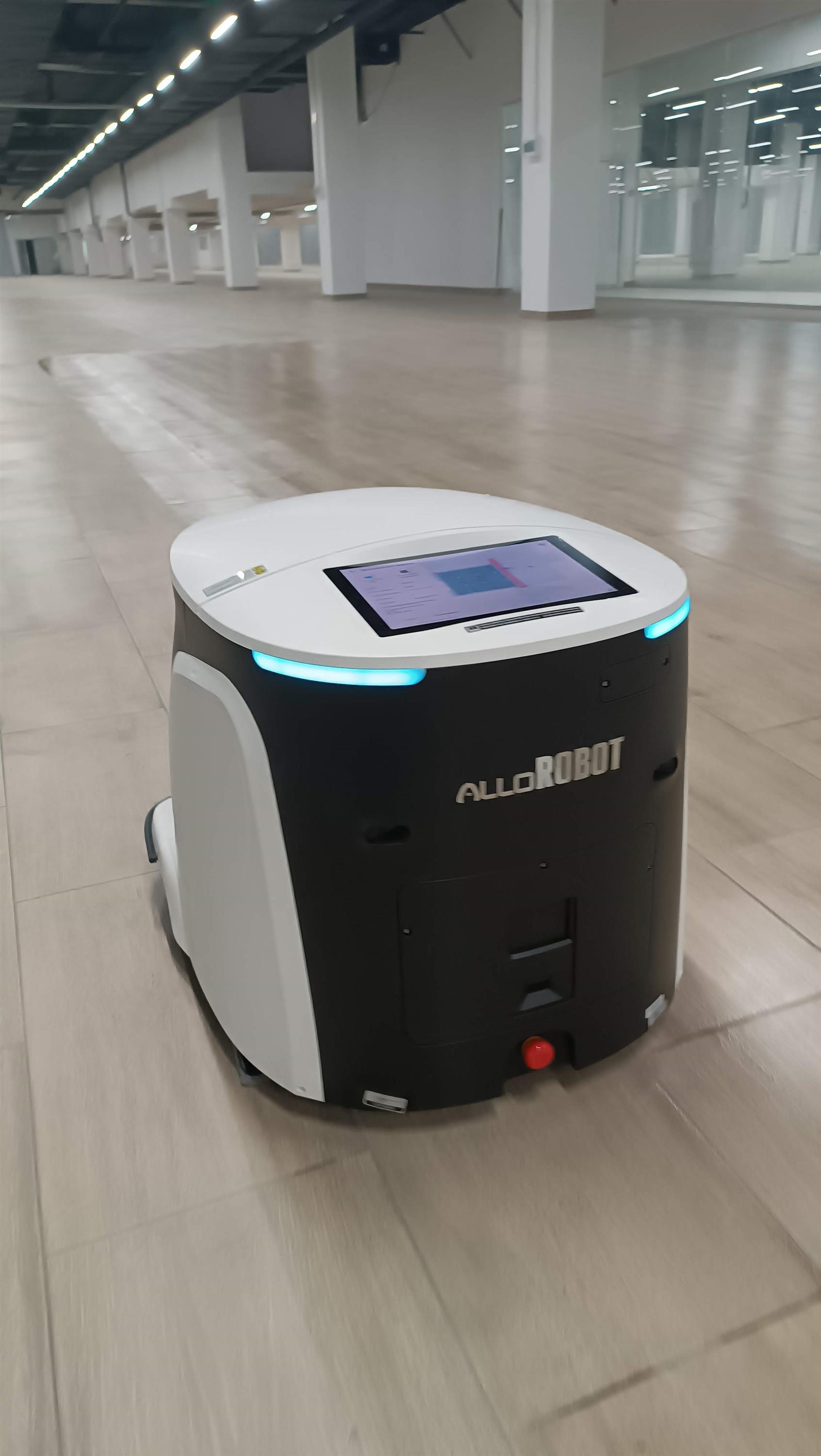 Робот уборщик AlloRobot